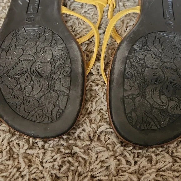 Womans Madeline yellow floral  sandal size 8 - Picture 6 of 10